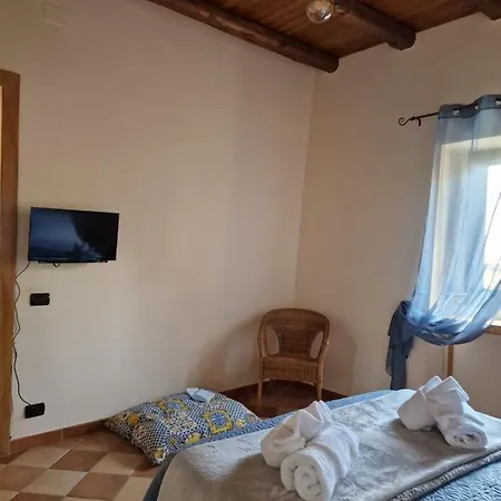 Le Pettegole *